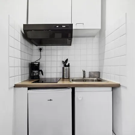 Le Marais - Place Des Vosges Studio * Paris